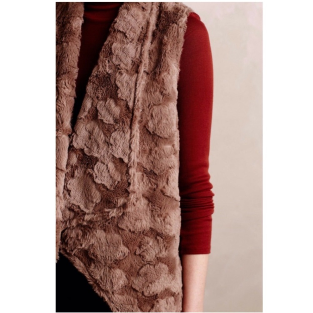 Anthropologie Elevenses Faux Fur Vest - Picture 2 of 6